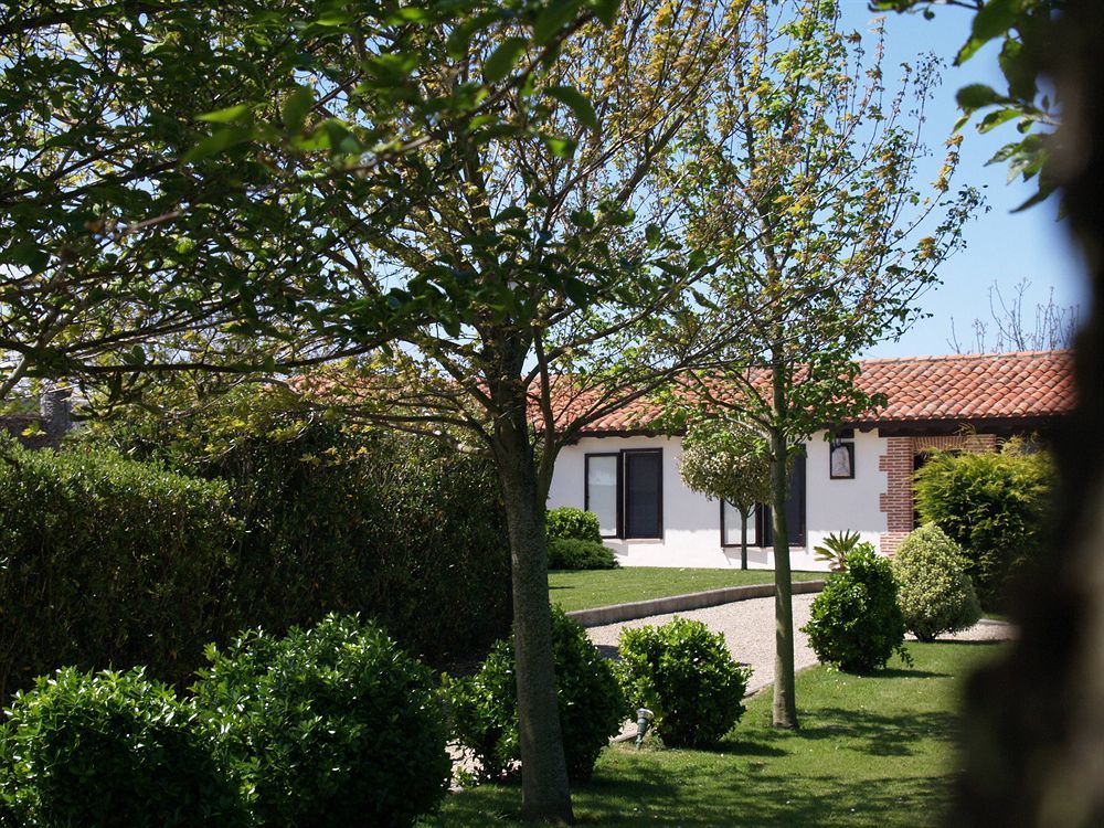 Hotel Palacio De La Pena Cantabria Ajo Exterior photo
